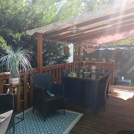 캠프장 Mobilhome 4 Places 생트크루아드베르동